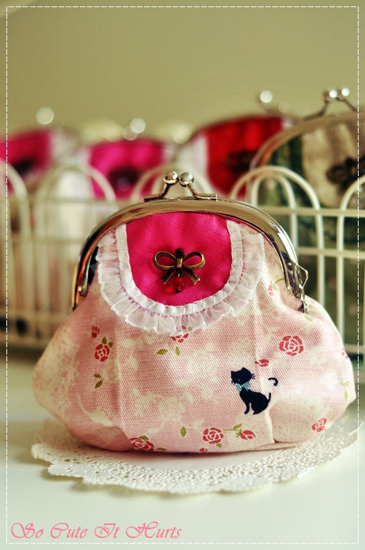Reymi Bib Purse In Linen Shades Of Pink, Lace, Roses And Cats